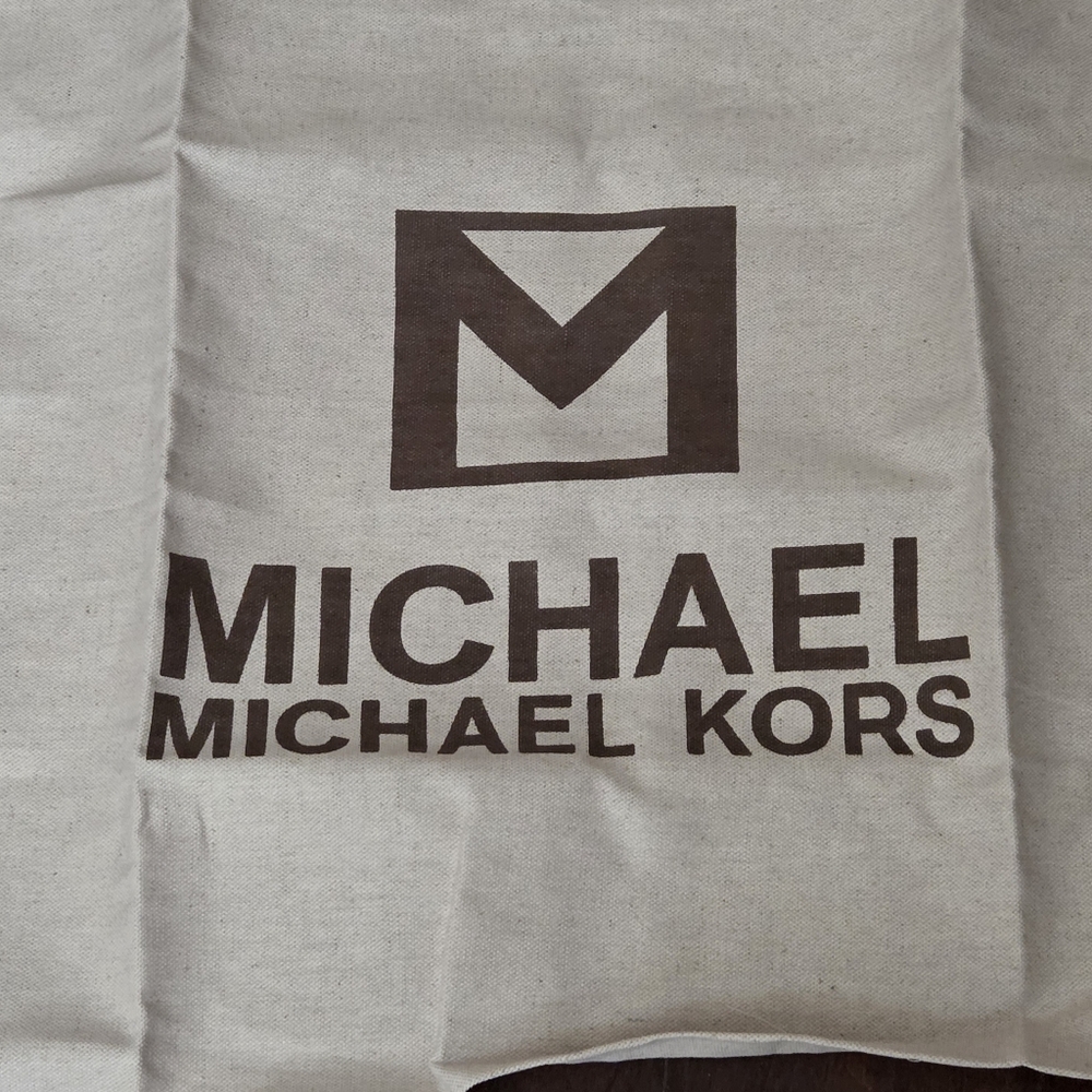 Michael Kors XL Dust Bag - Picture 7 of 7
